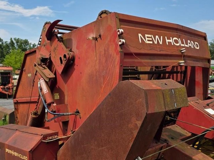 new-holland-846-image-16