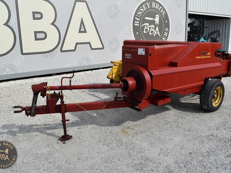 new-holland-311-image-1
