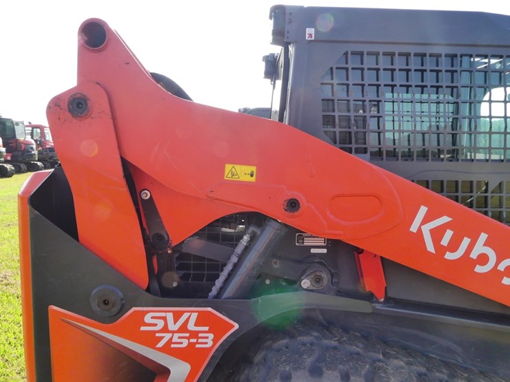 kubota-svl75-3-image-8