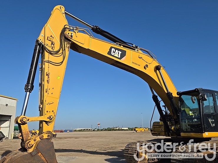 2019-caterpillar-336-image-24