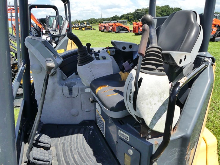 deere-35g-image-14