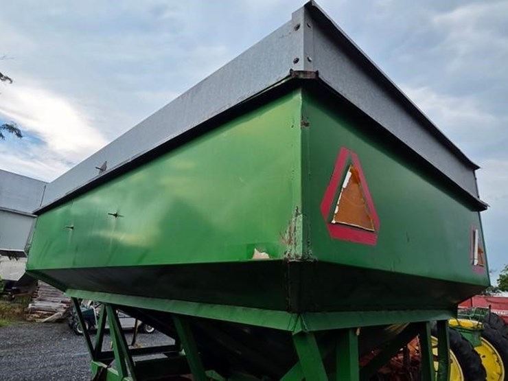 westerndorf-gravity-wagon-image-15