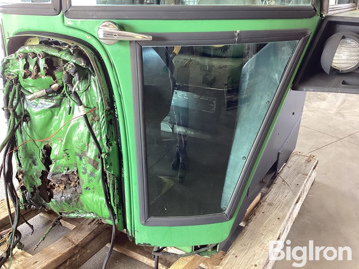 john-deere-4240-image-11