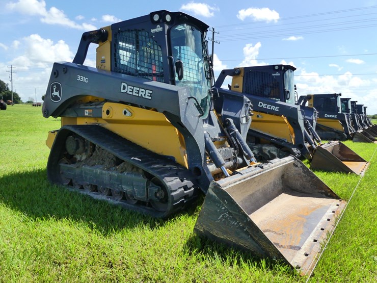 deere-331g-image-2