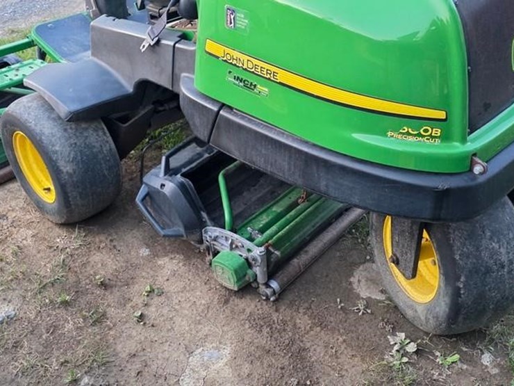 2009-john-deere-2500b-image-16