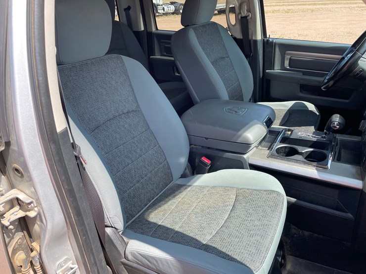 2013-dodge-1500-image-104