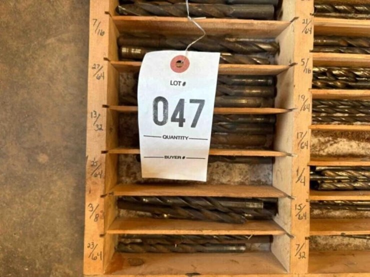 assort-of-drill-bits-image-4