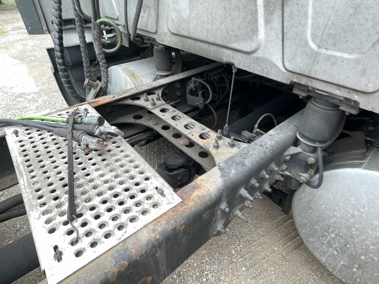 2016-international-prostar-image-26