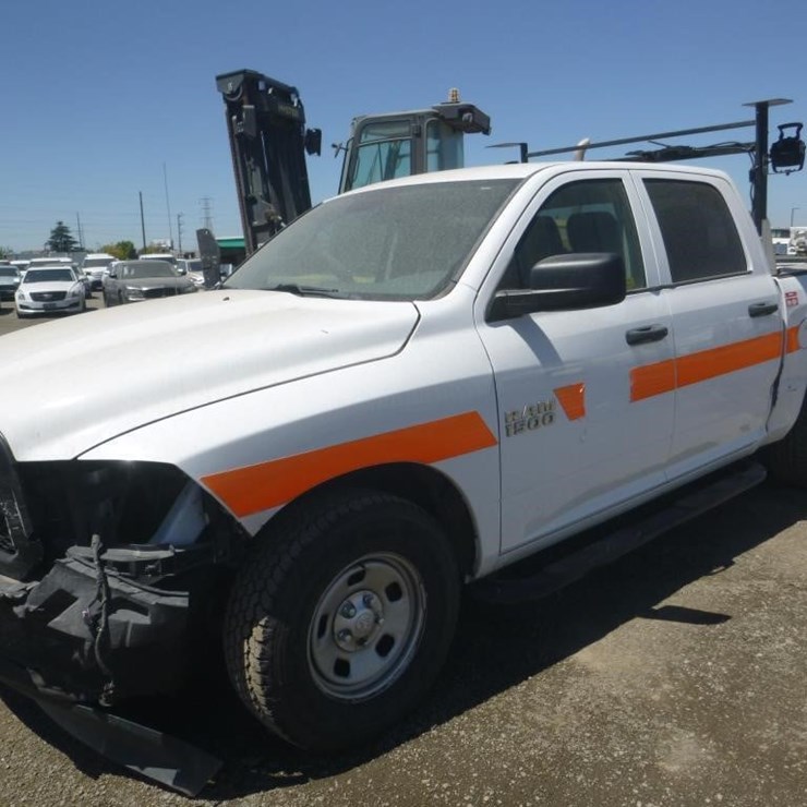 2016 DODGE 1500