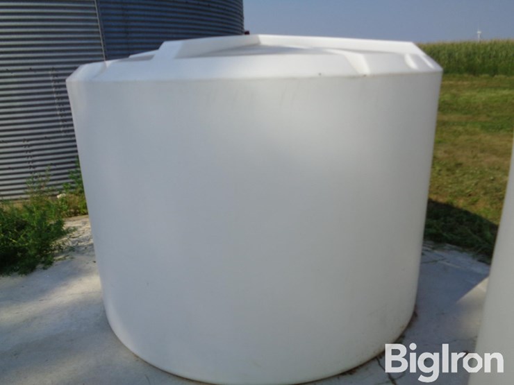 ace-roto-mold-1,500-gal-poly-tank-image-8