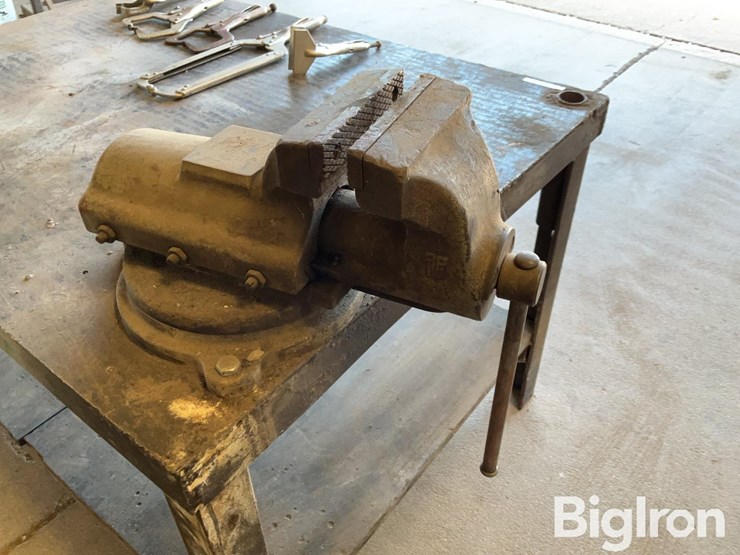 shop-built-3’x4’-steel-work-bench-image-16