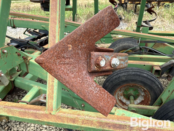 john-deere-726-image-11
