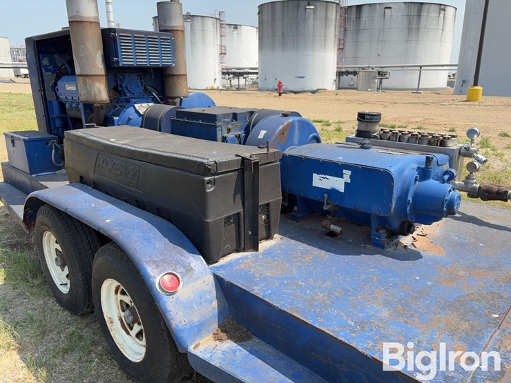 tritan-51020ss-diesel-water-pump-on-t/a-flatbed-trailer-image-20
