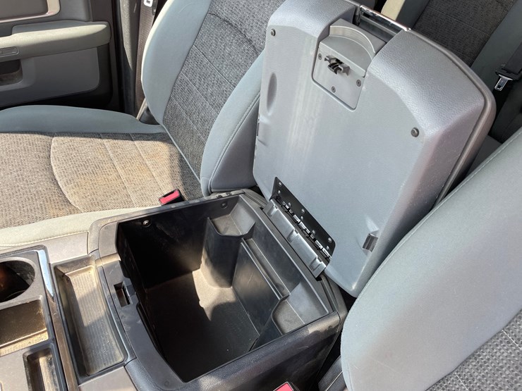 2013-dodge-1500-image-85