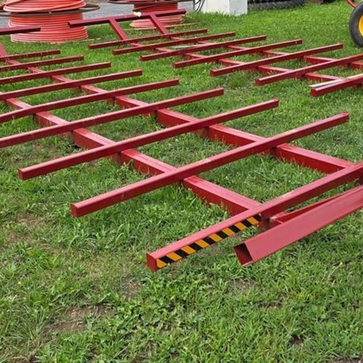 NEW BALE CARRIER