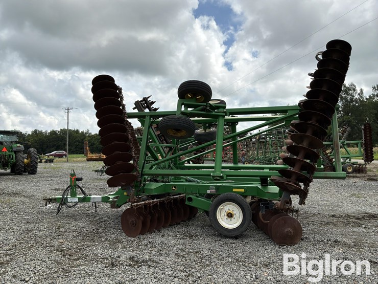 john-deere-2623-image-8