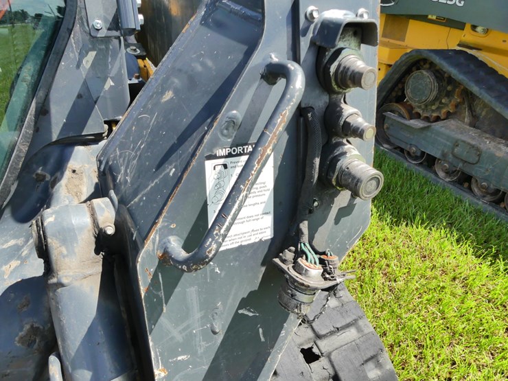 2023-deere-325g-image-12
