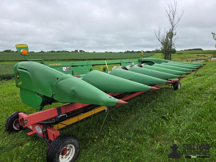 2012-john-deere-608c-image-3