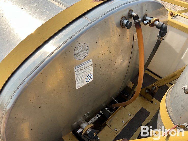 ag-chem-rogator-854-image-14