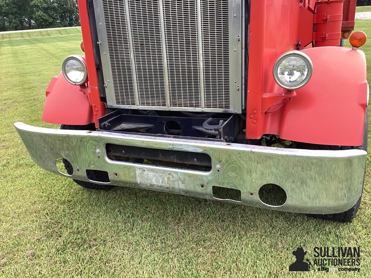 1986-peterbilt-349-image-14
