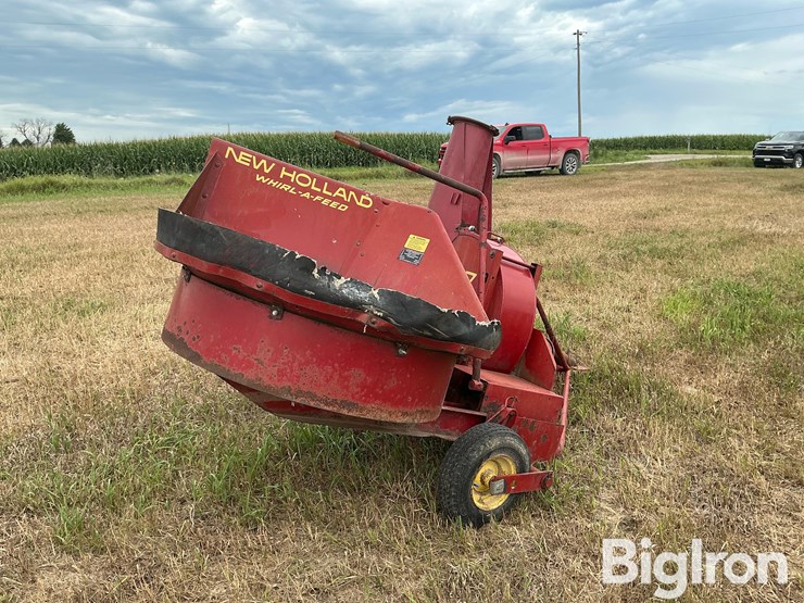 new-holland-30-image-5