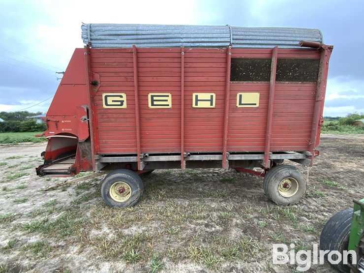 gehl-bu910-image-8