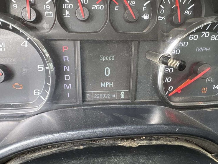 2015-gmc-k3500-image-17