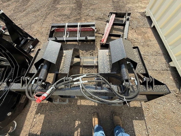 new-giyi-co-72in-hydraulic-skidloader-hollow-bottom-grapple-bucket-model-hwg72-image-4