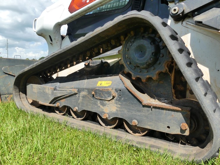 2022-bobcat-t76-image-5