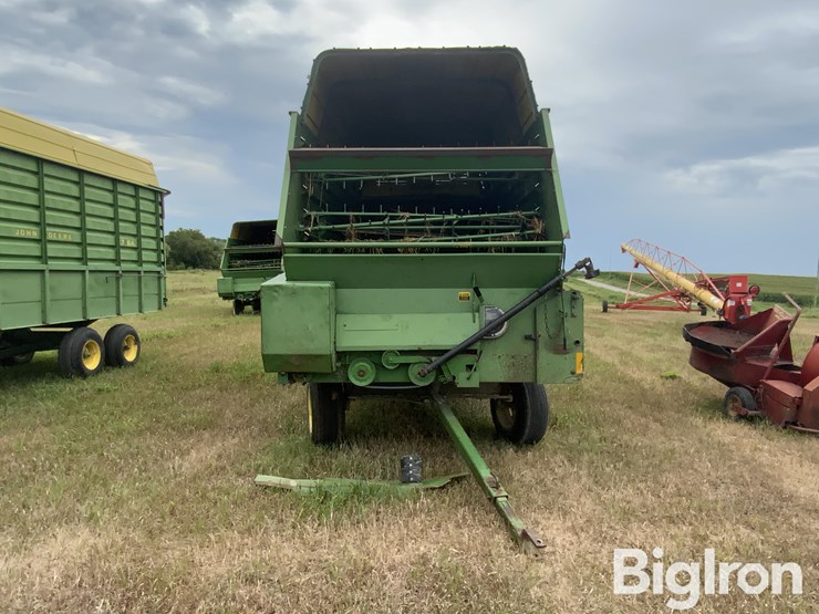 john-deere-716a-image-2