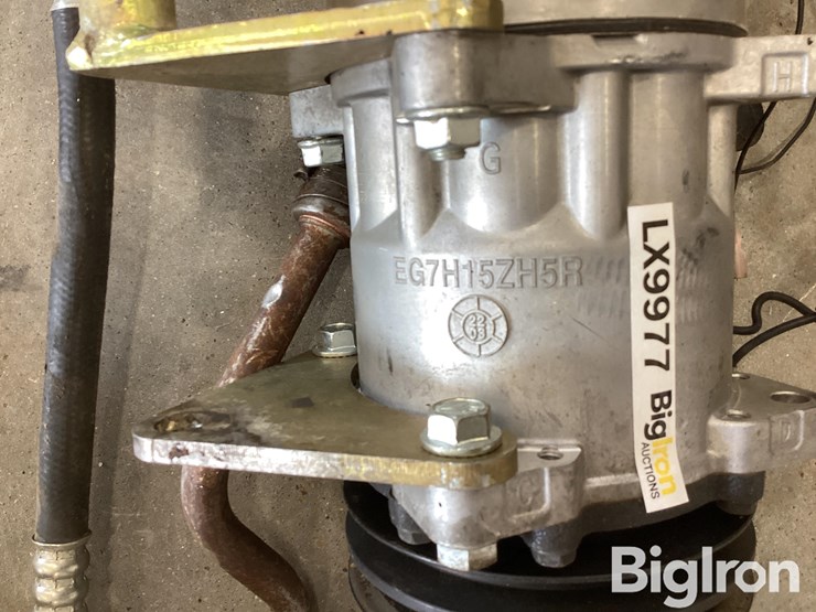 john-deere-4240-image-11