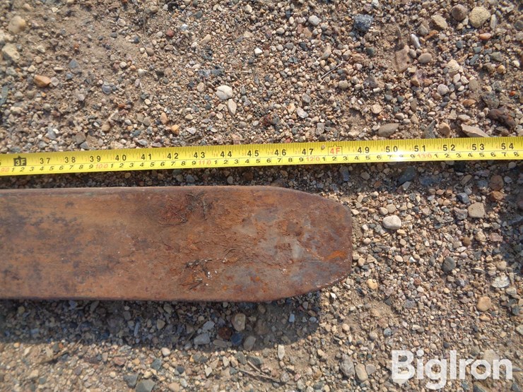 m's-repair-pallet-forks-skid-steer-attachment-image-9