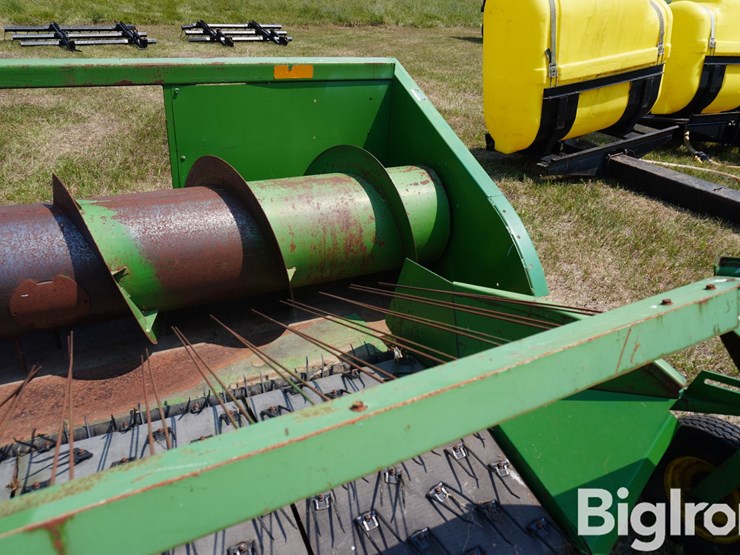 john-deere-212-image-16