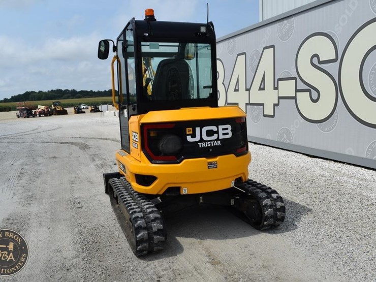 2024-jcb-35z-1-image-11