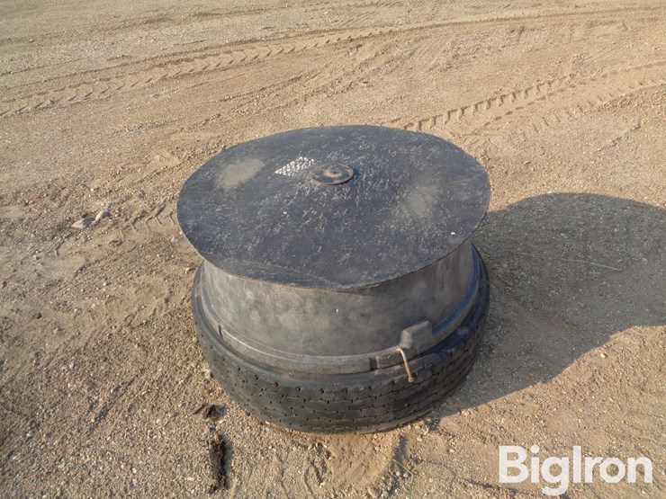 cattle-mineral-feeder-image-8