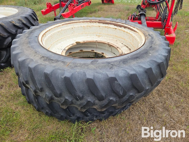 new-holland-8770-image-4
