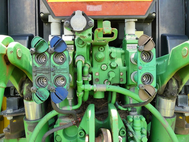 john-deere-6125m-image-7
