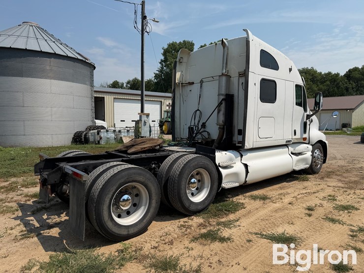 2001-kenworth-t2000-image-5