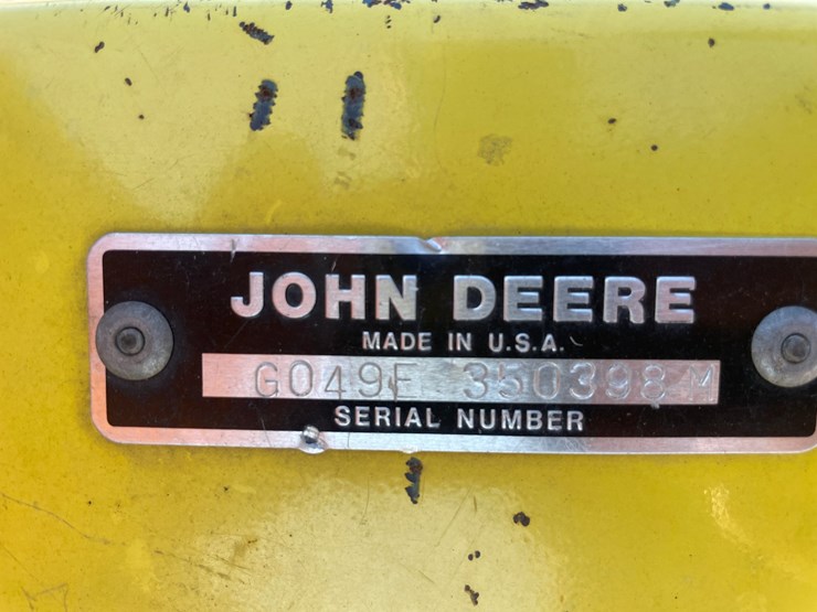 john-deere-300-image-9