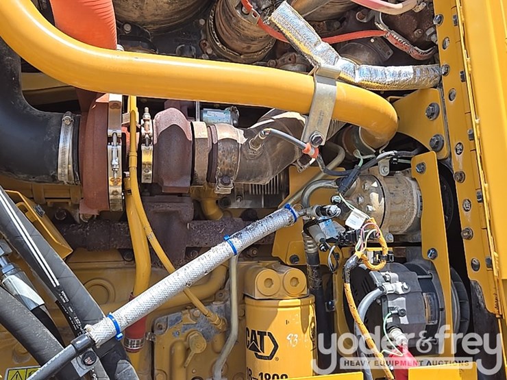 2016-caterpillar-140m3-awd-image-59