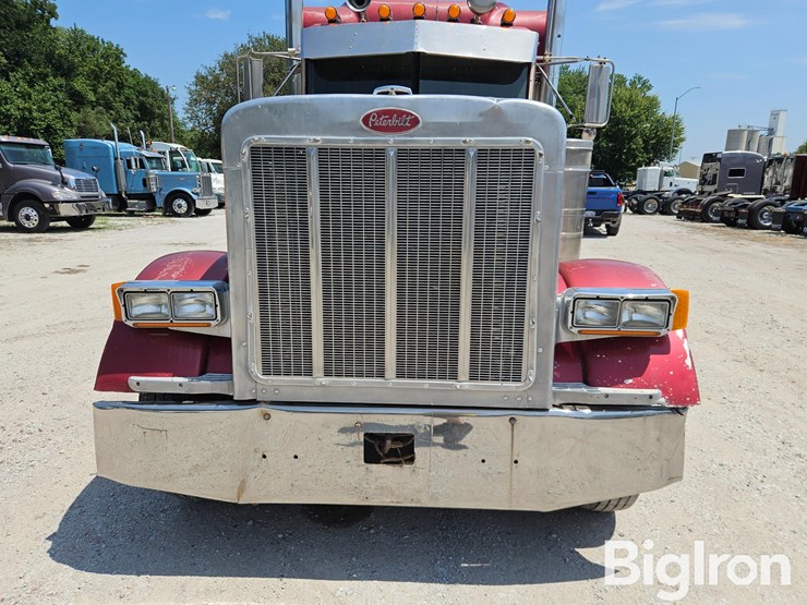 1995-peterbilt-379-image-10
