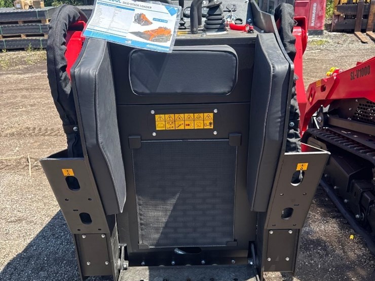 new-sdlool-co-kubota-diesel-stand-on-skidloader-model-sl-v1000-image-7