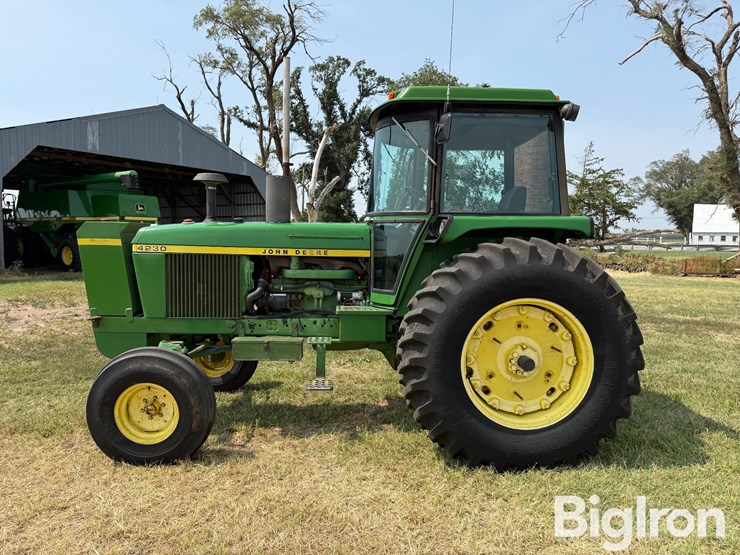 1977-john-deere-4230-image-8