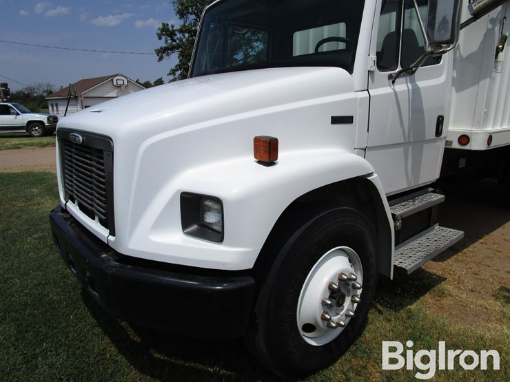 1997-freightliner-fl80-image-15