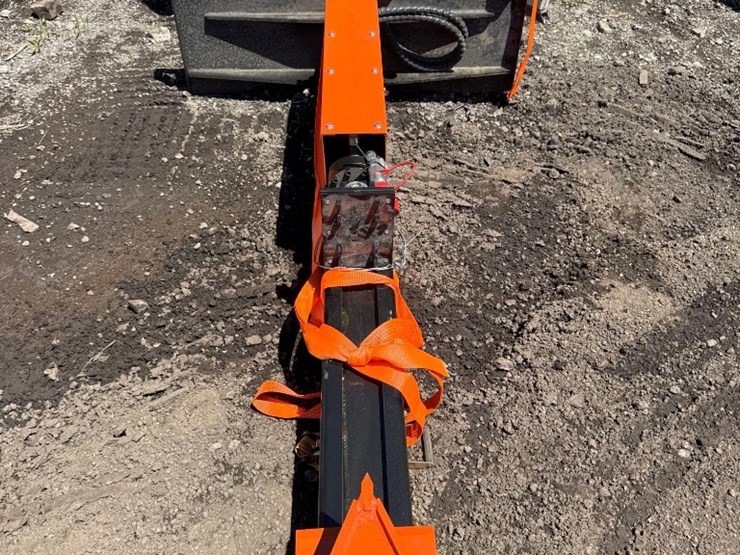 new-giyi-co-hydraulic-skidloader-log-splitter-attachment-model-hls-82-image-2