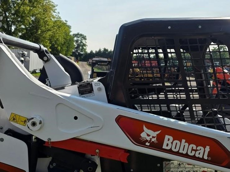 2020-bobcat-s64-image-13