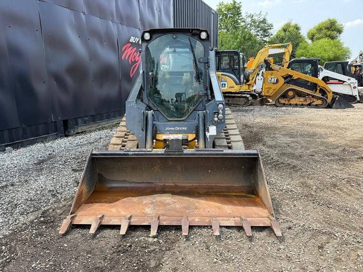 2021-deere-317g-image-7