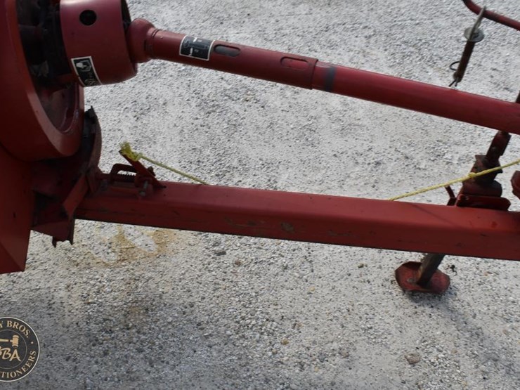 new-holland-311-image-36
