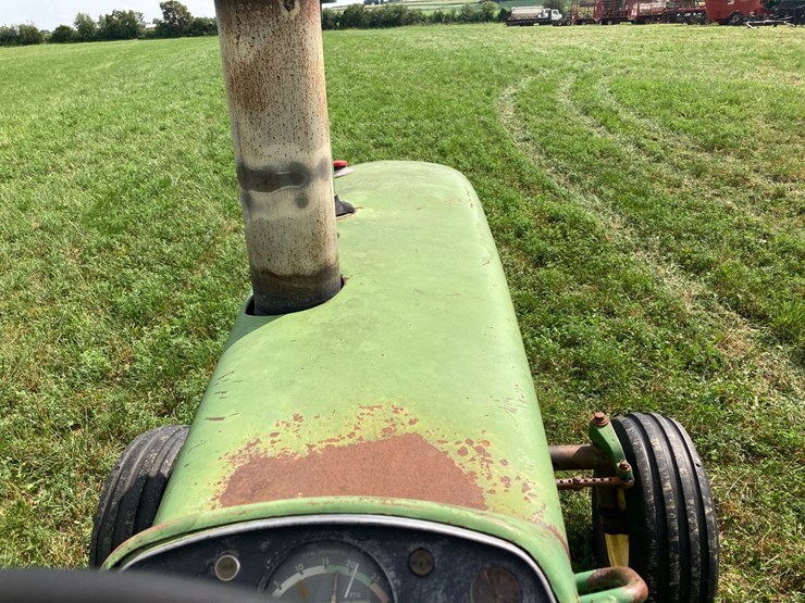 john-deere-3020-image-25