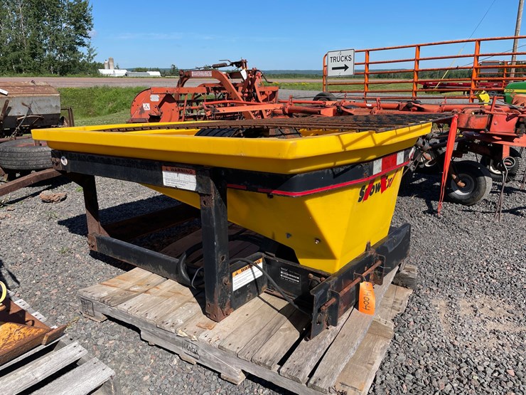 #637-•-snowex-vee-pro-3000-poly-hopper-(mason,-wi)-image-2